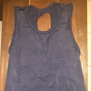 Lulu lemon Size 6 tank